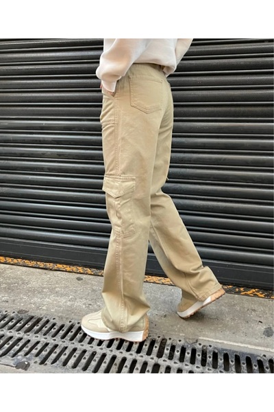DENİKK Yudoowear, beige renk yüksel bel bol paça kargo pantolon.