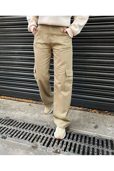 DENİKK Yudoowear, μπεζ χρώμα ψηλόμεσο φαρδύ παντελόνι cargo.