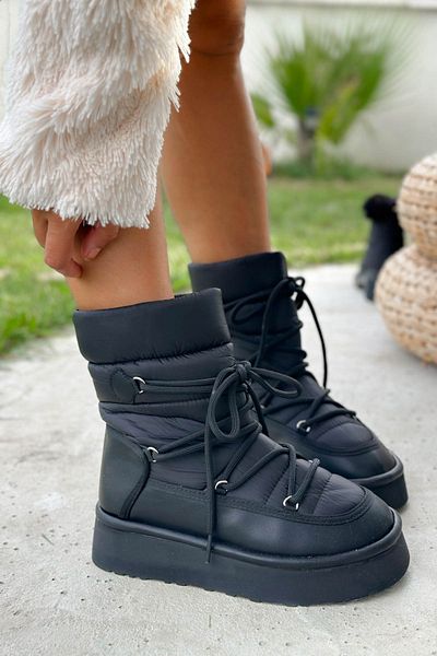 Shoebutik Γυναικείες μπότες Cologne Black Lace Detail Parachute