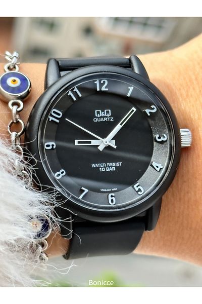 Q&Q Brand Black Color, Silicone Cord, (Suitable for Pool, Sea Use)Ladies/Ladies Sports Wristwatch