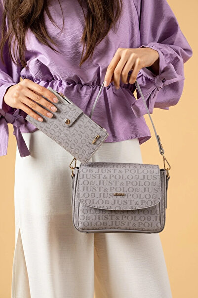 Just Polo حقيبة كتف نسائية متوسطة الحجم مكونة من 3 أقسام وحزامين ومحفظة