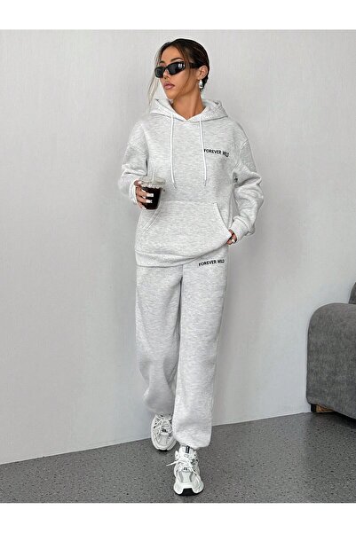 Mythologie بدلة رياضية من نوع Forever Wild Sweatshirt - طقم بدلة رياضية مطبوعة باللون الرمادي مع غطاء للرأس