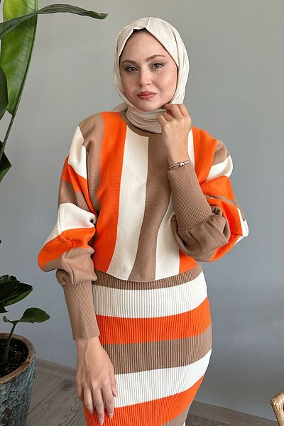 InStyle مجموعة ملابس تريكو برتقالية بأكمام الخفاش