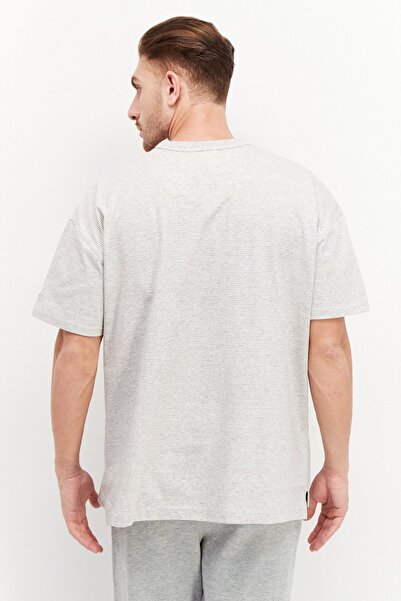 New Balance Men Sportswear Fit Short Sleeve Outdoor T-Shirt, Grey Combo