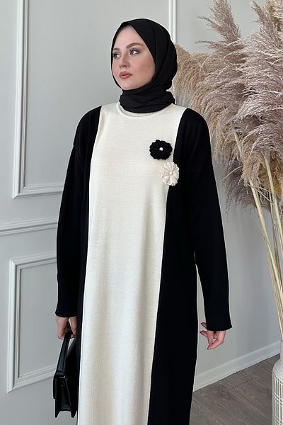 InStyle Λεπτομέρεια λουλουδιών Διπλό Χρώμα Μαύρο Πλεκτό Φόρεμα