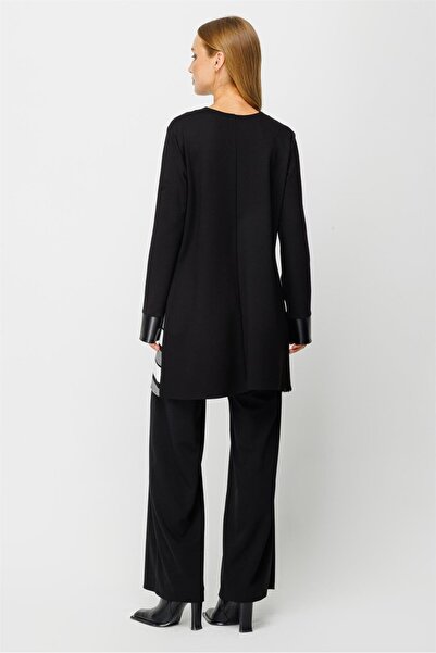 Esswaap Yaka Broşlu Siyah Beyaz Garnili Tunik Siyah