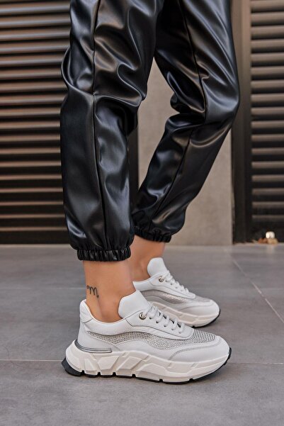 NILUFARR Hilary Beyaz Hakiki Deri Taşlı Kadın Sneaker