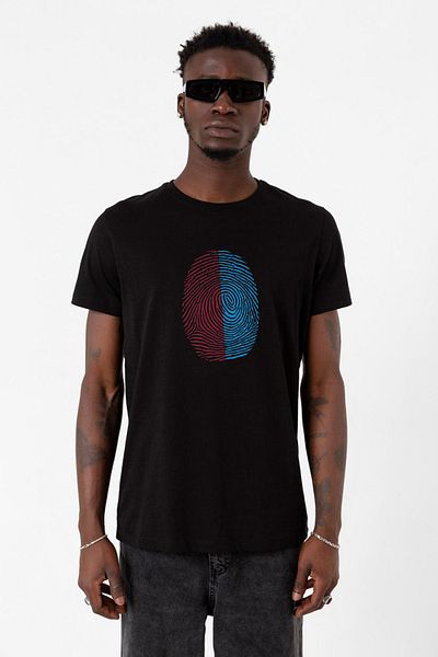 Tshirthane Ανδρικό μπλουζάκι με μπορντό μπλε δακτυλικό αποτύπωμα μαύρο