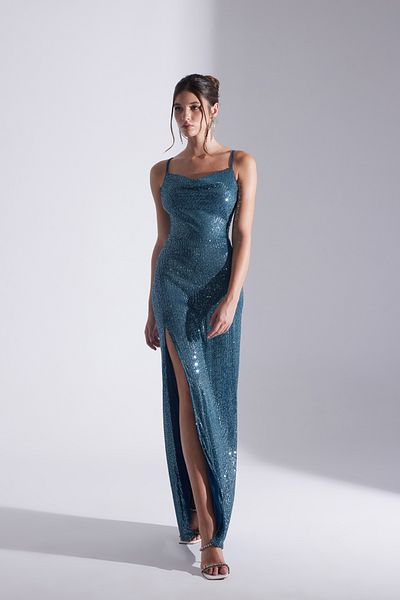 BETTY & SAM Strappy Degaje Neck Flitr Petrol Blue večerní s rozparkem