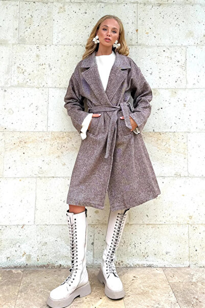 CAN ÇAPAR Дамско палто от вълна в цвят кафе с кръстосан колан и рибена кост