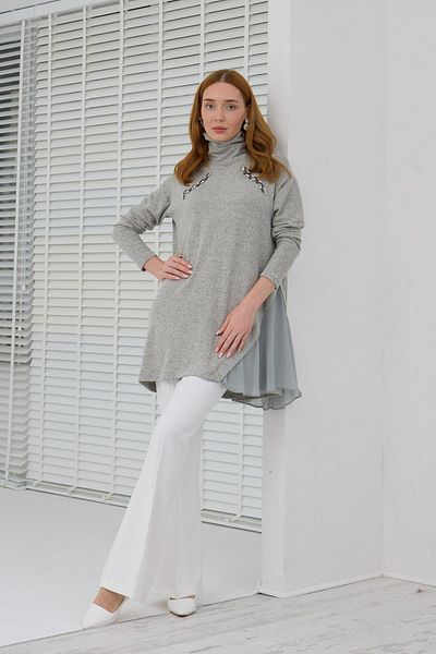 Moodbasic Tunica de tricotaj cu detaliu din sifon - gri