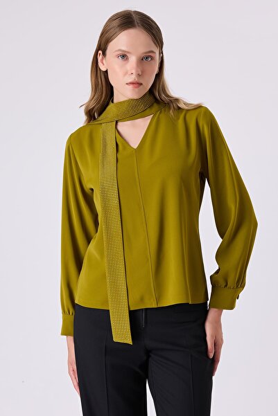 FEVER V yakalı fuları taşlı bluz