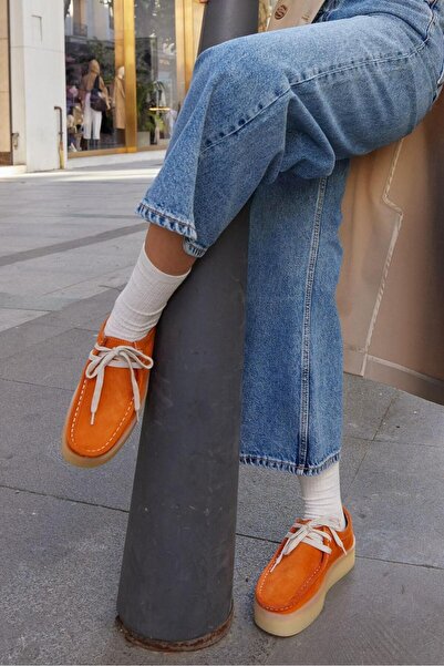 NILUFARR James Помаранчеві жіночі туфлі з натуральної шкіри на шнурівці