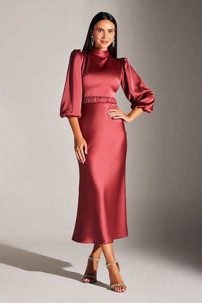 BETTY & SAM BERTHE MAJIN COLLAR VENICE RED DRESS