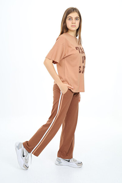 Cansın Mini Brown Text Printed Short Sleeve Girl's Suit 17952