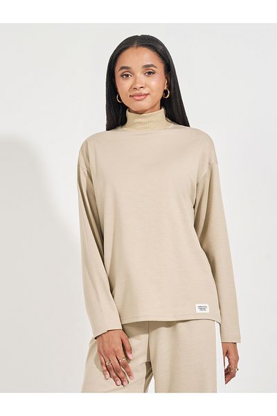Styli Turtle Neck Knit Top & Side Stripe Joggers Co-Ords