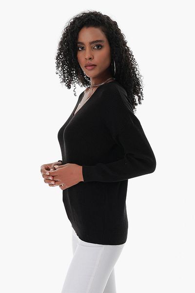CHUBA Cotton V-Neck Thessaloniki Knitted Sweater - Black 23S1004
