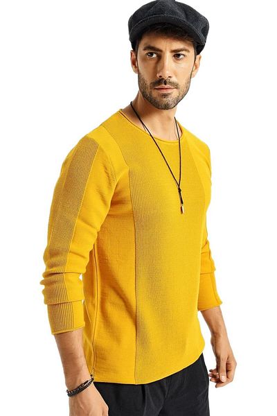 CHUBA Men's Roll Collar Panel Pattern Thin Sports Knitwear Sweater 21w306