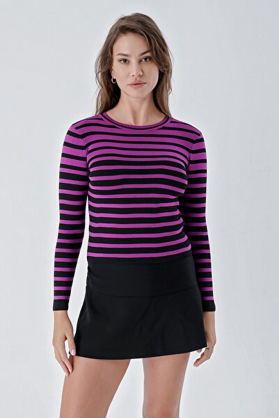 CHUBA Pulover de damă cu guler rotund cu dungi contrastante, cu croiala normală, tricotaj, negru-violet 24w106