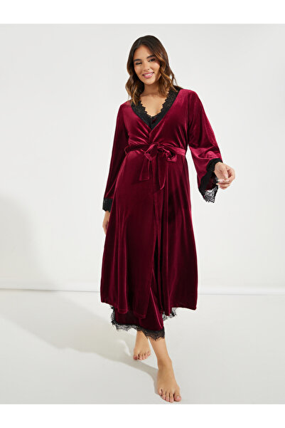 Styli Velvet Contrast Lace Trim Robe