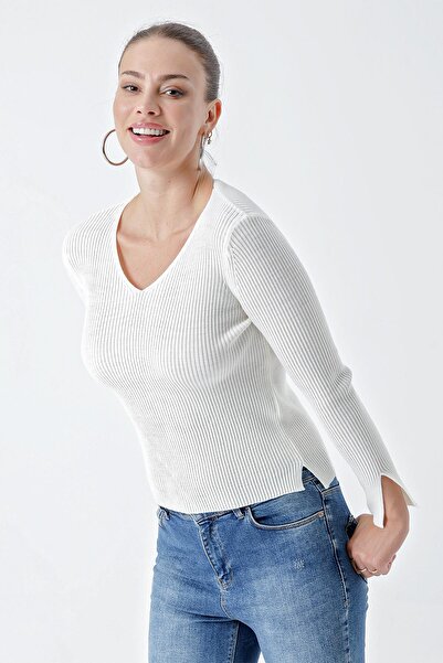 CHUBA Ecru V-Neck Ribbed Knitwear Sweater - Swallow Detail, Basic Model 24W101