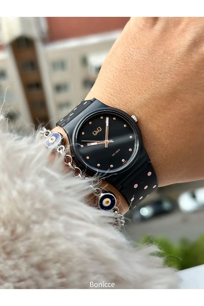 Q&Q 10 Bar Waterproof Black Silicone Cord - Polka Dot Women's Wristwatch and Bracelet Set