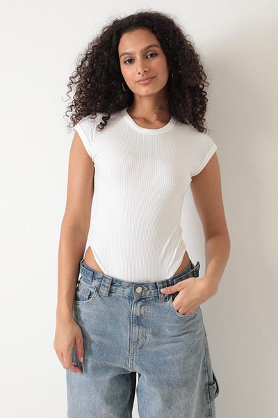 AMİDA Amida White Corded Bodysuit - Crew Neck, Short Sleeve, Snap Fastener - 2409