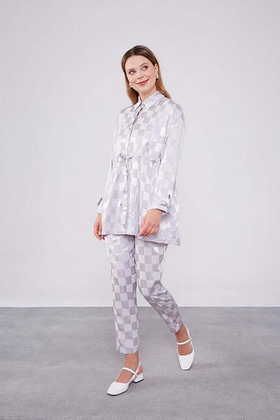 Levidor Gray Geometric Patterned Double Suit with Waist Tunnel
