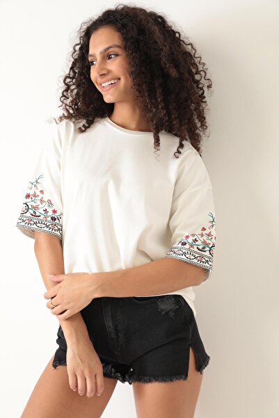 AMİDA Λευκό Ethnic Κεντημένο Oversize Γυναικείο T-shirt - Κοντό μανίκι, Amida 2406