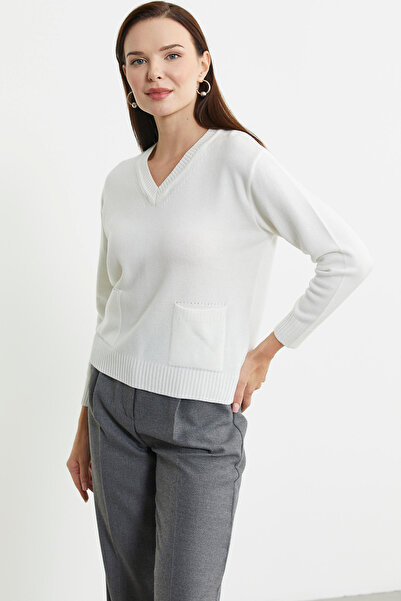 Sementa V-Neck Knitwear Sweater - Pocket Detailed, Bone Color