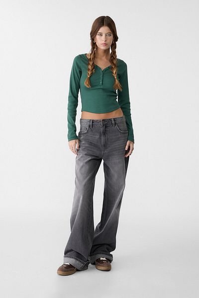 Stradivarius Buttoned T-Shirt