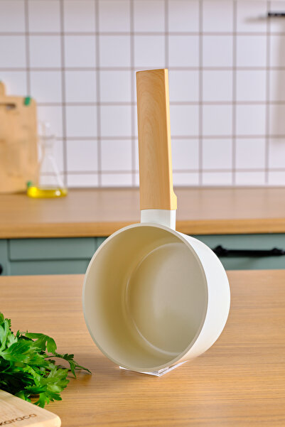 Karaca X Refika Swiss Crystal Almond Cream Sauce Bowl with Induction Base 18 cm