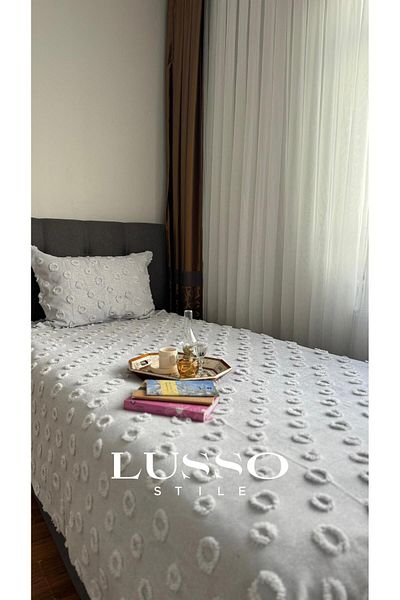 lusso stile Silver Gray Single Bedspread - 180X250 Pompom Single Pillow