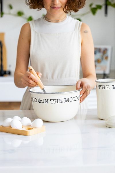 GUNES ZUCCACIYE 24 cm Mood Series White Enamel Mixing Bowl