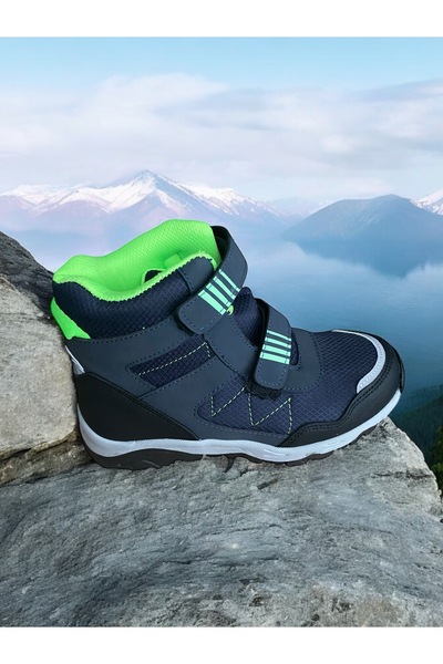 Bayrak Konay 685 trekking Çocuk botu