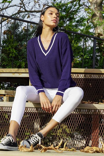 CHUBA Women's Navy Blue V-Neck Contrast Line Detailed Comfortable Fit Thessaloniki Knitwear Sweater 22wk209