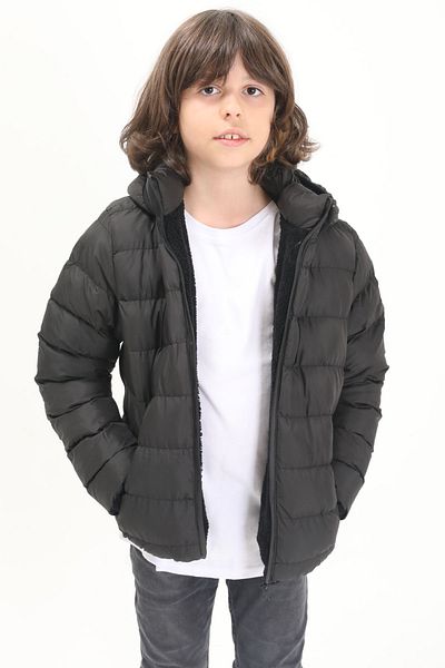 Cansın Mini Palton puf negru cu cusătură simplă pentru băiat 15636