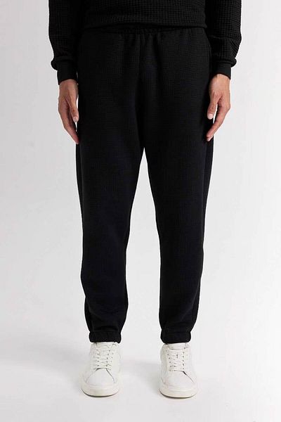 DeFacto Schwarze Jogger-Jogginghose für Herren – Standard Fit D0753ax24au