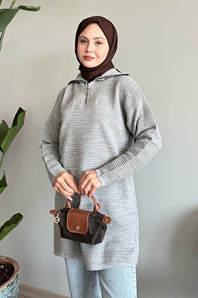 InStyle Dünner, gerippter, grauer Strickpullover