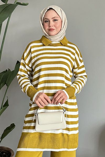 InStyle طقم تريكو بياقة قميص مخطط باللون الأخضر الزيتي