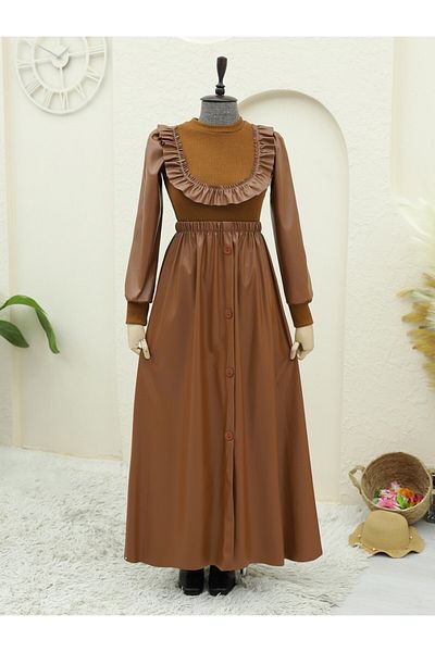 Modamorfo Lederkleid mit Rüschen vorne und Strickdetail – Hellbraun