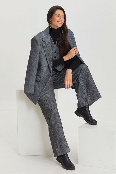 Clandestino Gray Black and White Pants Set