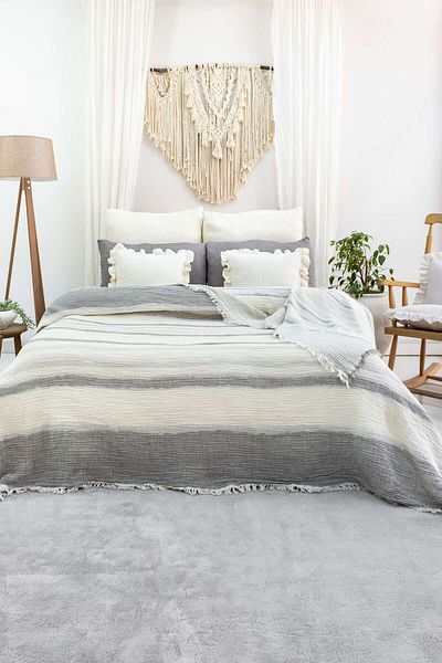 Meet MyNatural 100% Cotton Double Size Bedspread Set with Double Sided Pillowcases