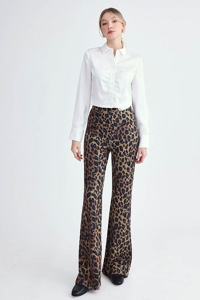 Vitrin Pantaloni evazați cu model leopard