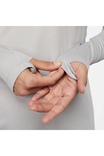 Nike Γυναικείο μπλουζάκι Park First Layer σε γκρι V λαιμόκοψη