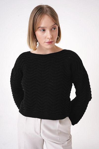 CHUBA Women's Patterned Spanish Sleeve Comfortable Fit Crew Neck Knitwear Sweater Black 25W3006