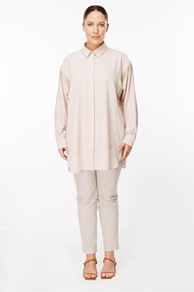 accort Büyük Beden Omuzları Taş Detaylı Krep Gömlek - BEJ