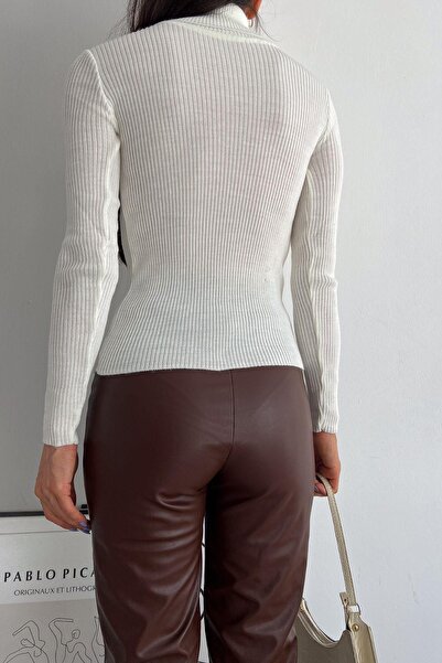 Mossta Ecru Turtleneck Ribbed Knitwear Long Sleeve