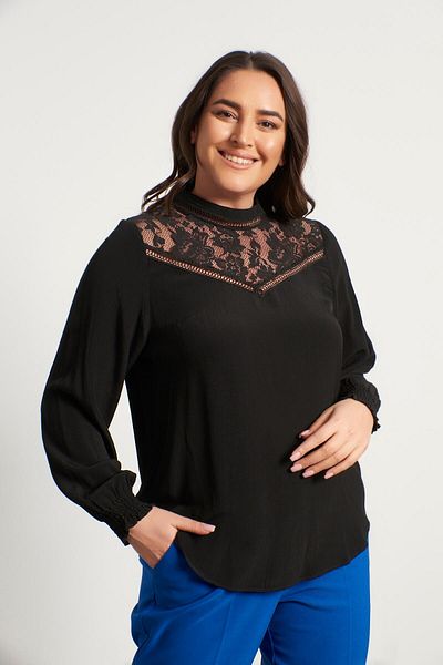 MYLİNE Lace Detailed Blouse
