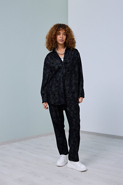 MİA NOURA طقم بنطلون وقميص نسائي من قماش الدنيم ذو مظهر مخملي